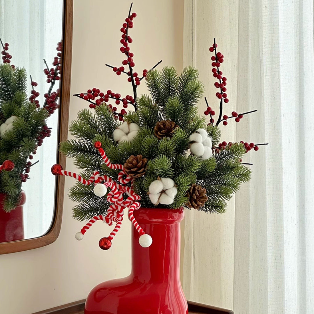 Christmas Sock Vase Bouquet – Festive Ceramic Decoration with Cotton &amp; Pine Cones